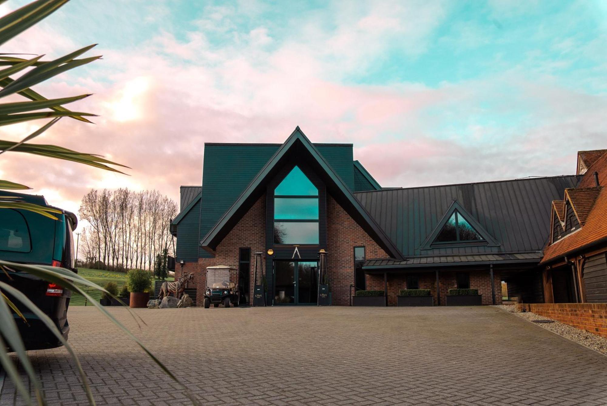 Cave Hotel & Golf Resort Faversham Exteriér fotografie